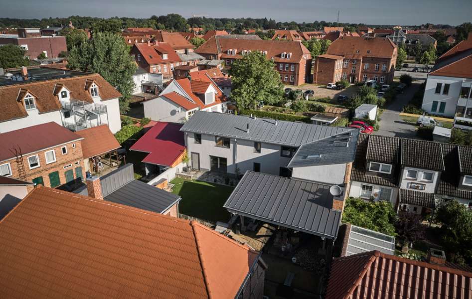 Stahldach aus der Vogelperspektive, Clara-Zetkin-Straße 49 in 19288 Ludwigslust